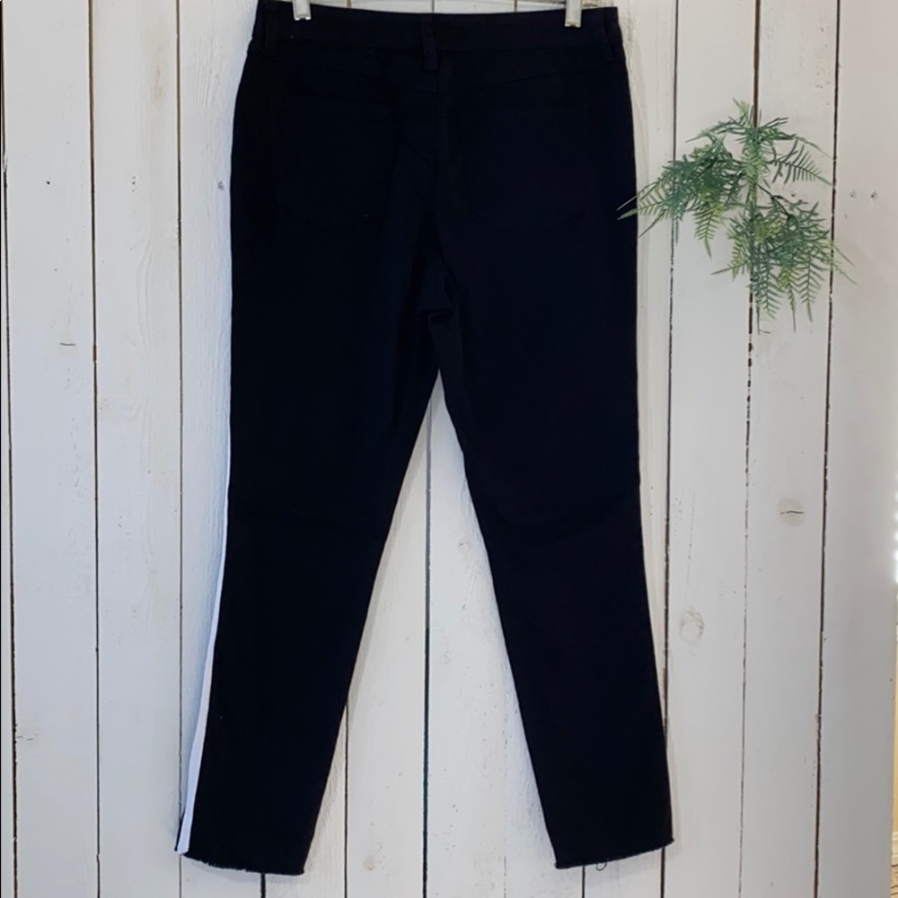 Signature Studio Pants - Picture 5 of 7